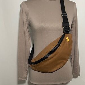 Trakke BANANA CROSSBODY BAG Whiskey Color